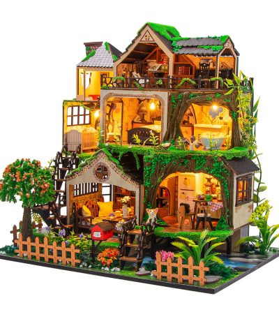 Treehouse Diorama Kit