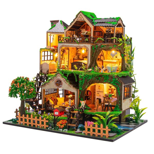 Treehouse Diorama Kit